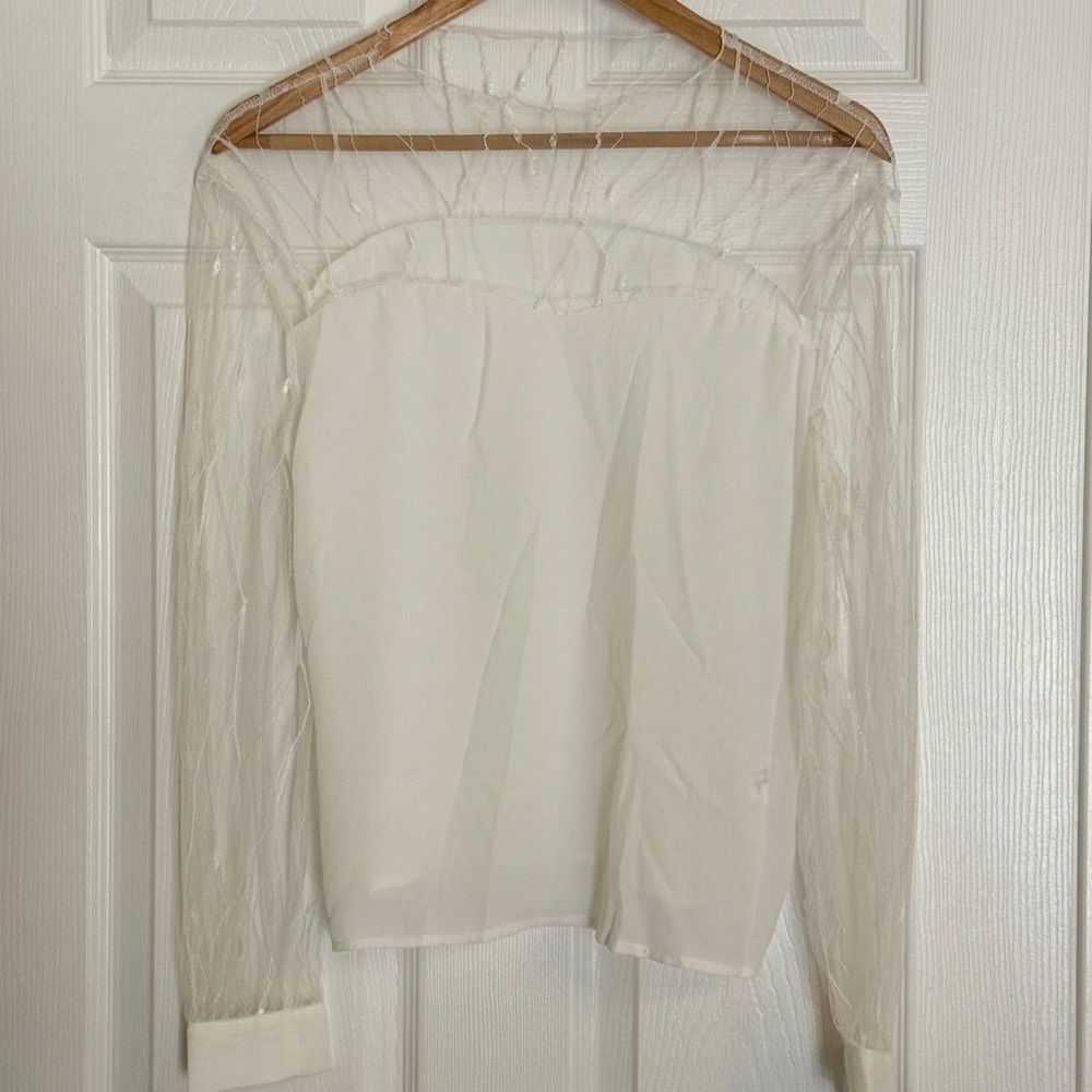 Size small Elegant White Sheer lace Women's long mesh sleeve Top